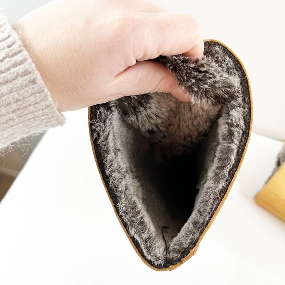 Timberland Brown Lace-Up Boots with Faux Fur - Picture 7 of 9